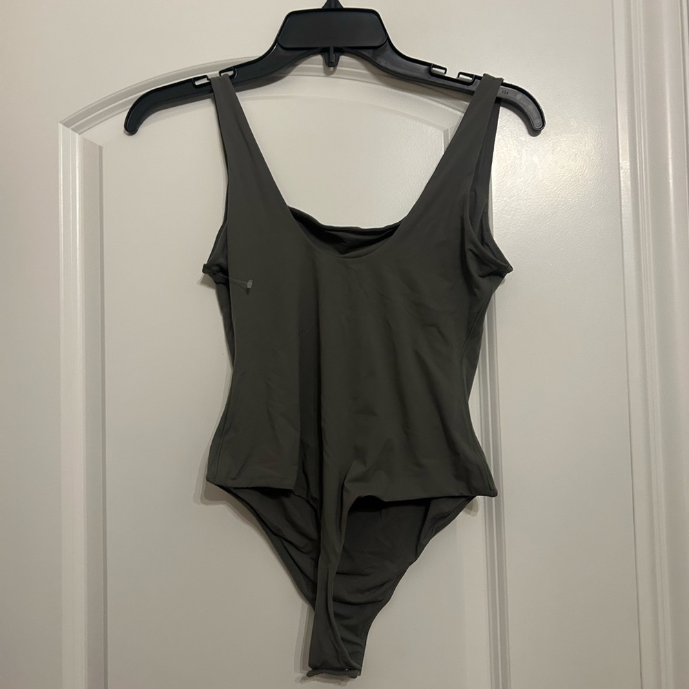 Skims Fits Everybody Square Bodysuit - Picture 4 of 4